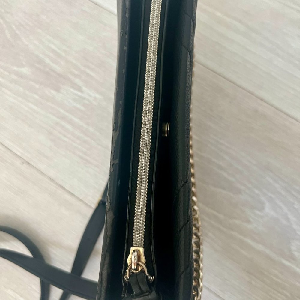 Victoria Secret Body Bag Women's V-Quilted Crossbody Black - Picture 11 of 14